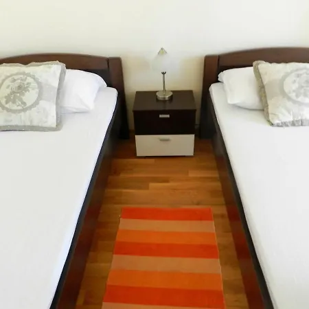 Apartment Girasole Premantura